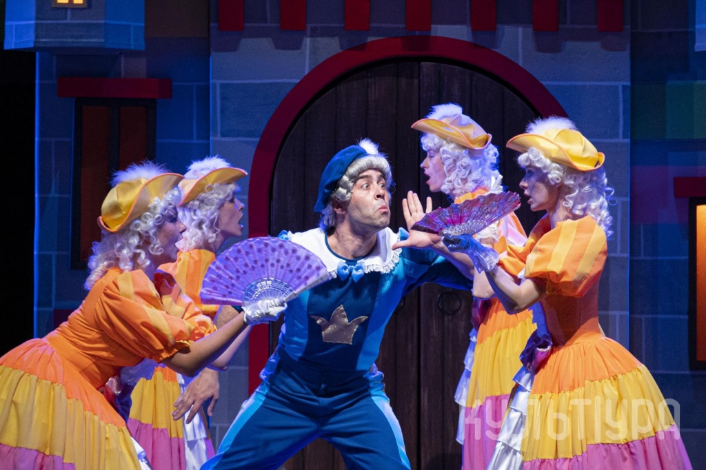 бременские музыканты галерка.jpg бременские музыканты галерка.jpg