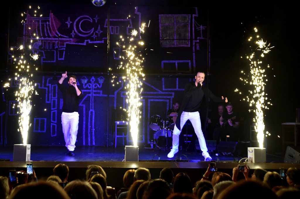 пусть танец случится.jpg