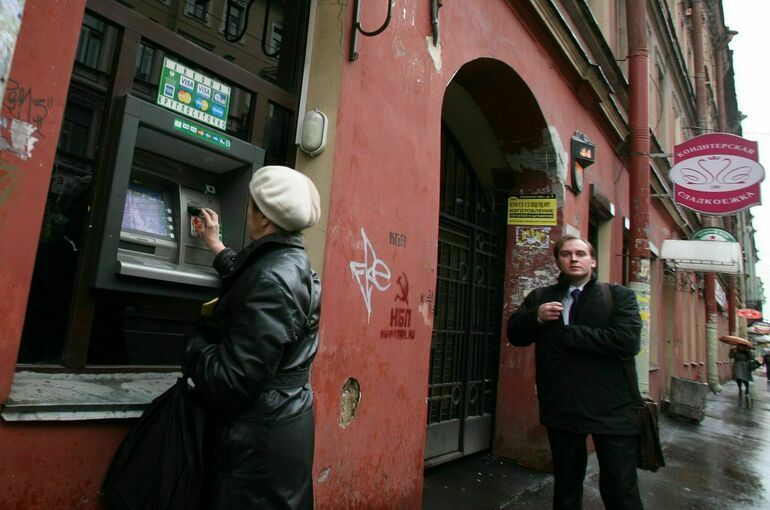 В России ЦБ обяжет банки отчитываться о снятии наличных без согласия клиента