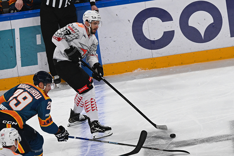 Омский «Авангард» победил «Шанхай», доведя серию до восьми побед