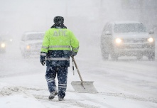 ГИБДД — против дорожных служб!