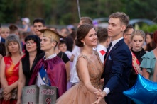 Омским выпускникам не разрешили собраться вместе